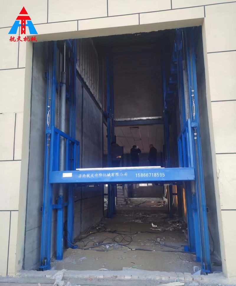 濟(jì)南導(dǎo)軌式升降平臺(tái)升高6米承重15噸 